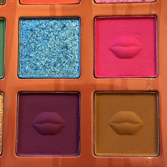 Spoiled Lips Cosmetics Tiki Man Palette - Picture 6 of 8